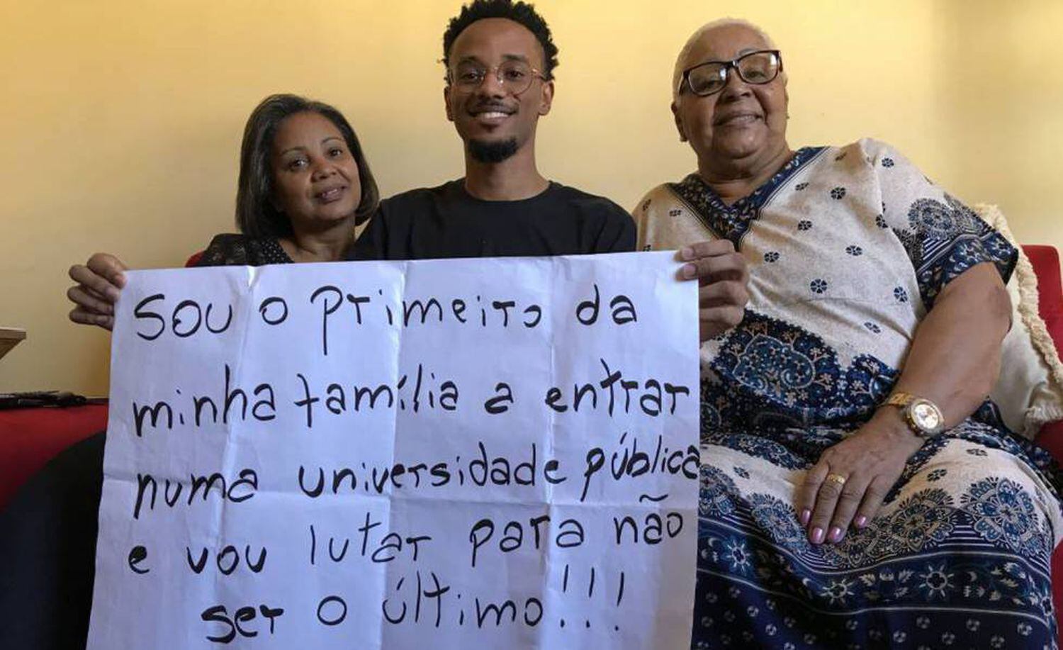 João da Silva foi o primeiro da família a ingressar em uma universidade pública.